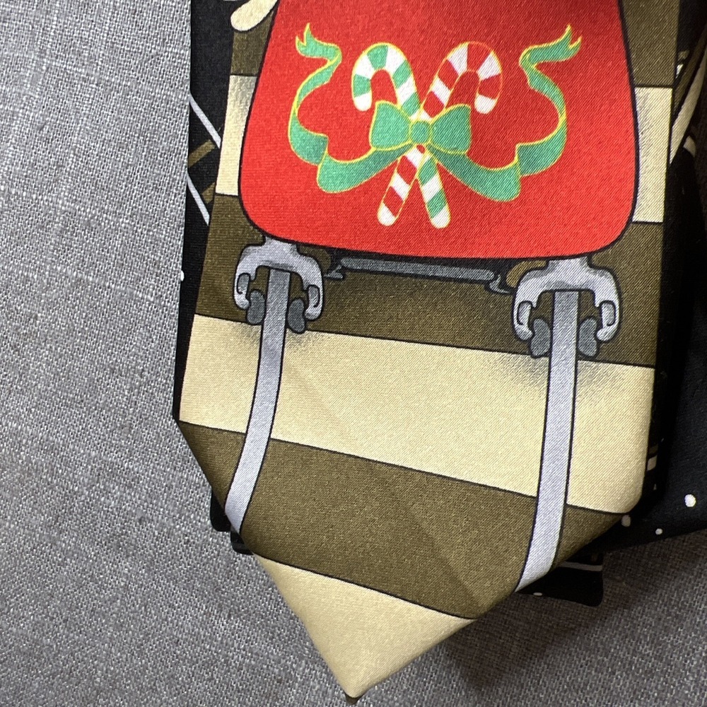Christmas Tie Necktie Santa Tie Reindeer Noel Holiday Collection - Picture 4 of 4